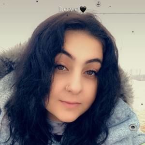 Meet your Posher, Mia